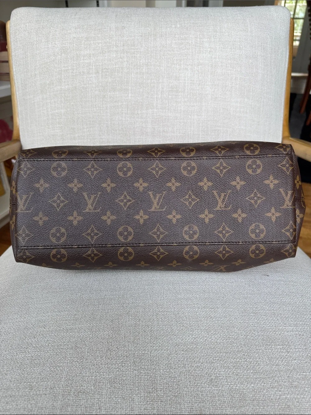 Louis Vuitton Monogram Tuileries Besace Hobo *Authentic* w COA